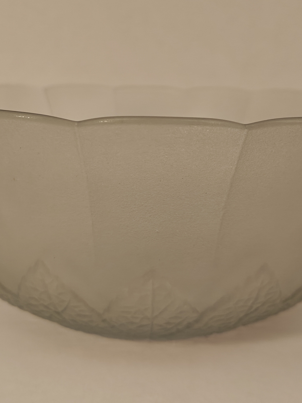 Beautiful Vintage Blue Sunflower Glass Serving Bowl